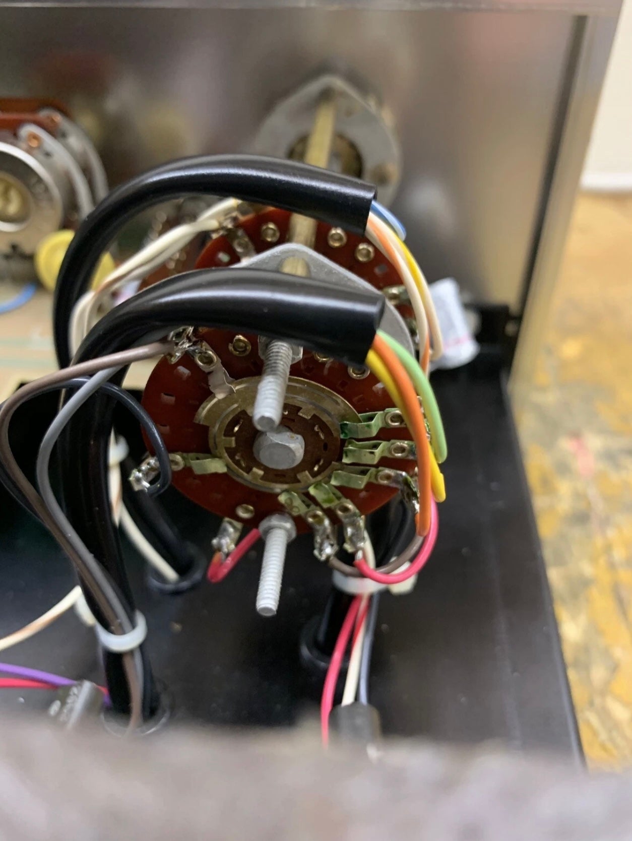 Crown IC150 and D150 Preamp-Power Amp Set Fully Recapped And Repaired