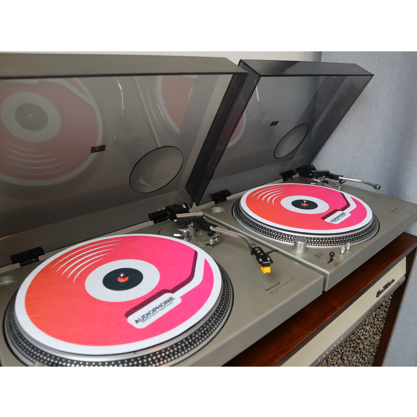 Technics SL-1200 Direct-Drive Turntable System
