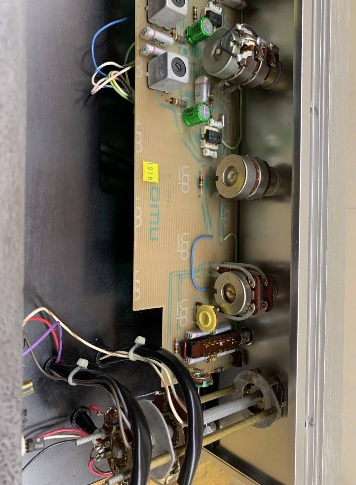 Crown IC150 and D150 Preamp-Power Amp Set Fully Recapped And Repaired