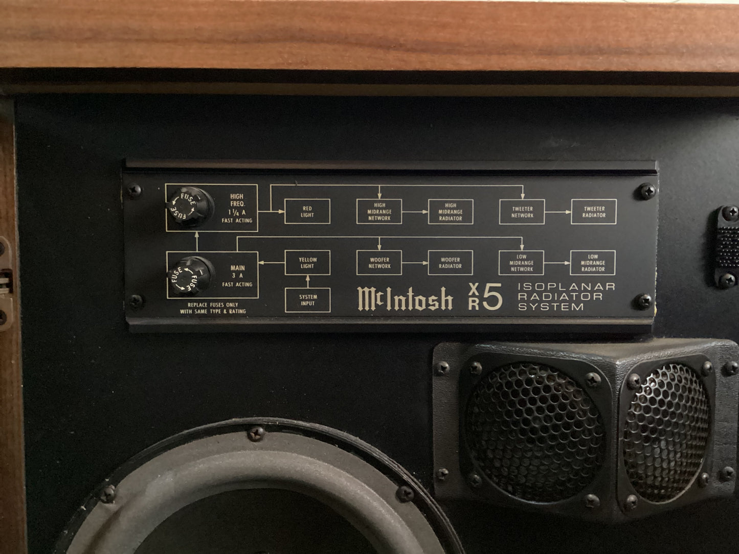 McIntosh XR5 Speakers
