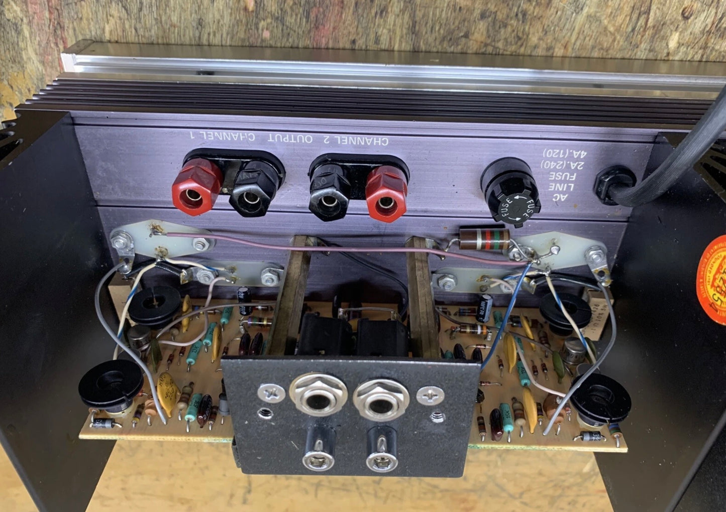 Crown IC150 and D150 Preamp-Power Amp Set Fully Recapped And Repaired