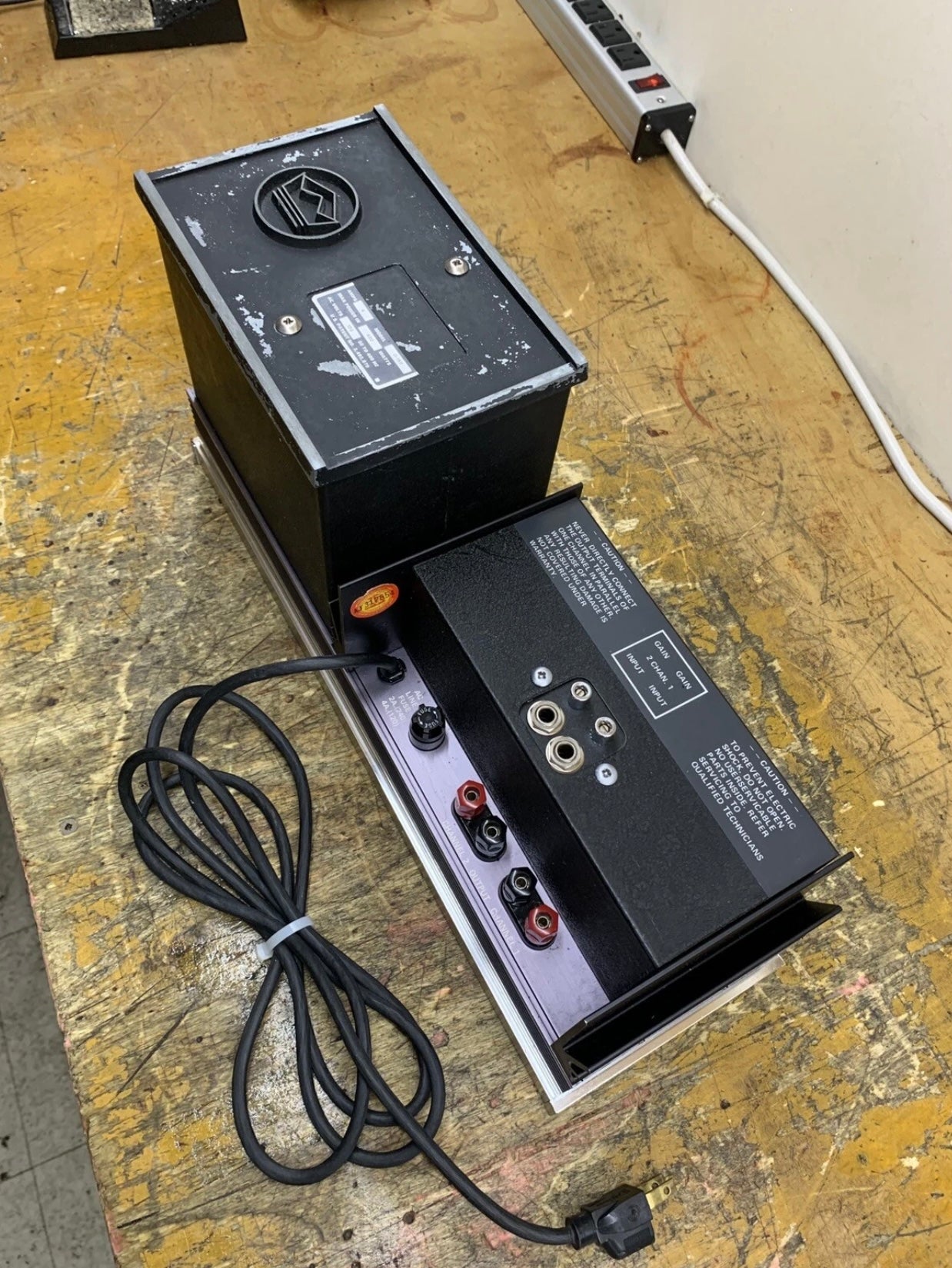 Crown IC150 and D150 Preamp-Power Amp Set Fully Recapped And Repaired