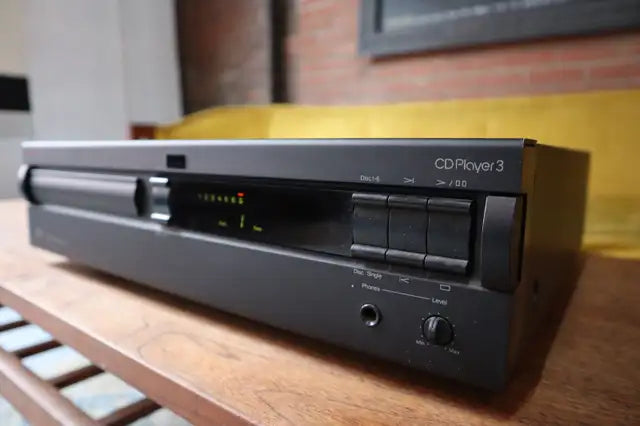 Nakamichi CD Player 3