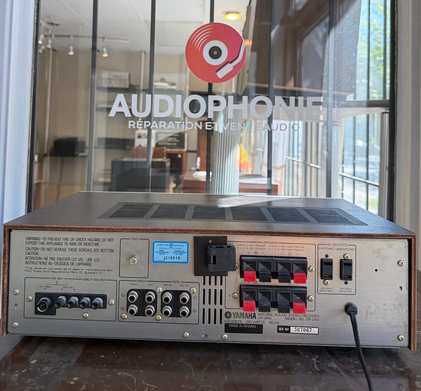 Yamaha CR-240 Stereo receiver