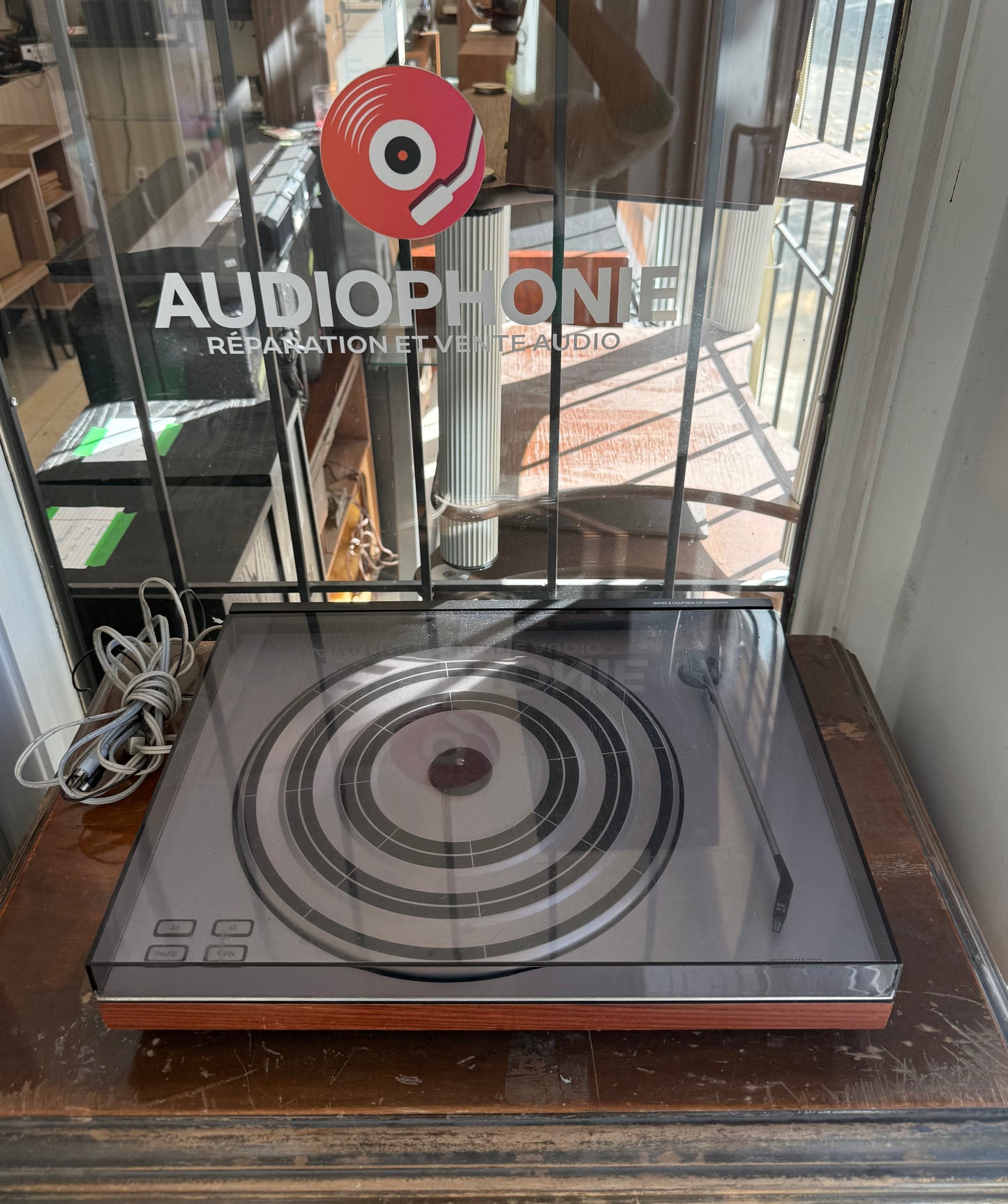 Bang & Olufsen Beogram 1700 Turntable