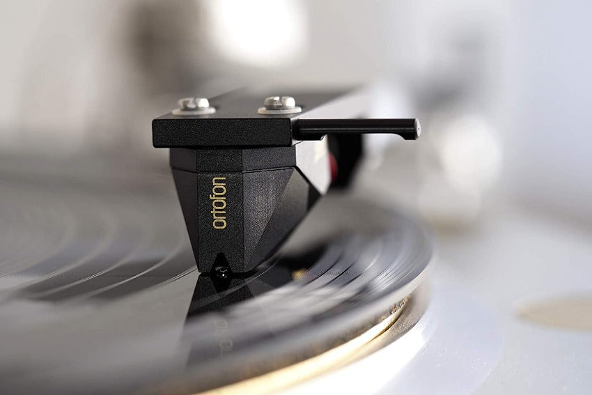 Ortofon 2M Black photo front