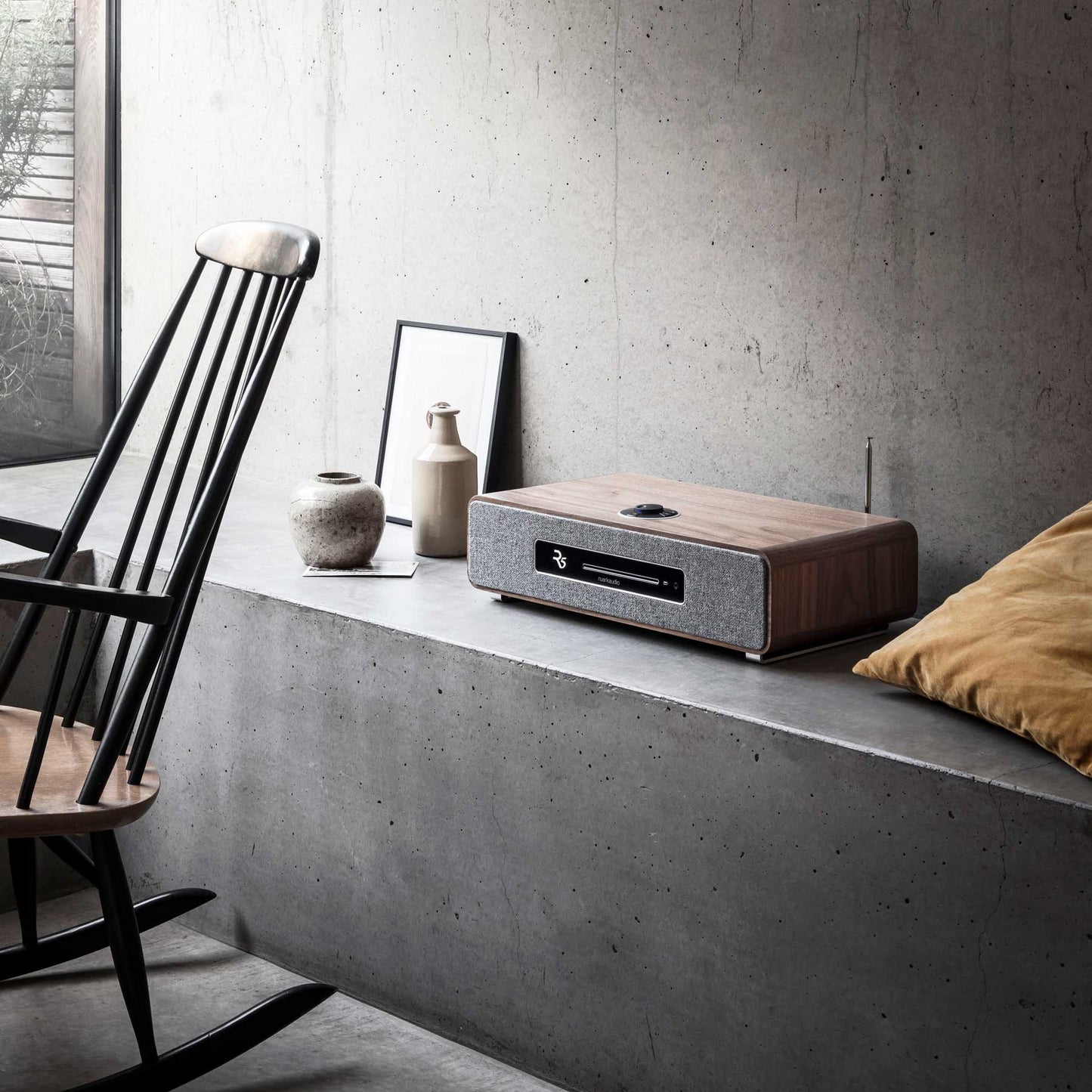 Ruark Audio R5 (open box item)