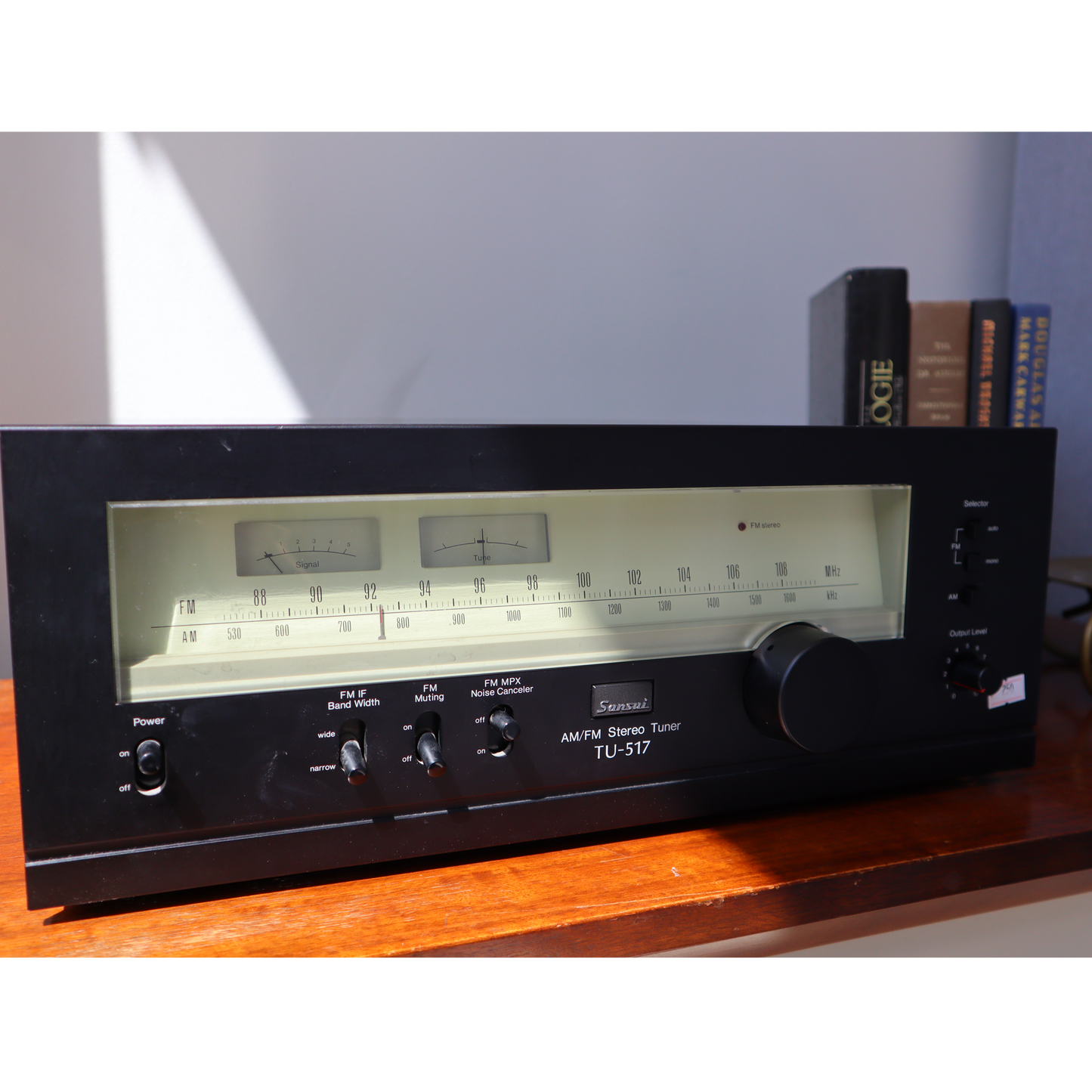 Sansui TU-517 Stero Tuner(SOLD)