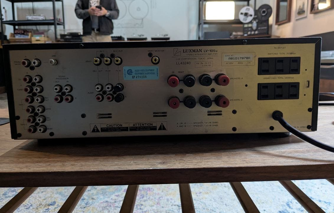 Luxman LV-105u Stéréo Amplifier