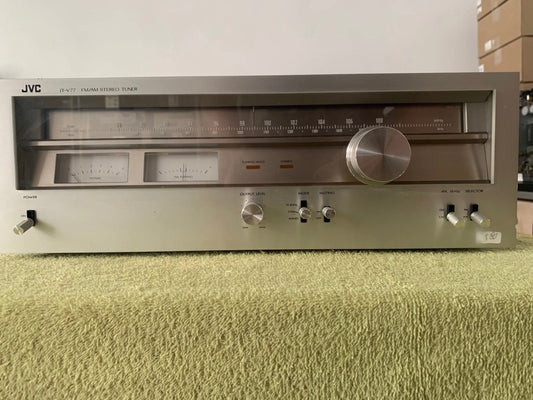 JVC JT-V77 STEREO TUNER