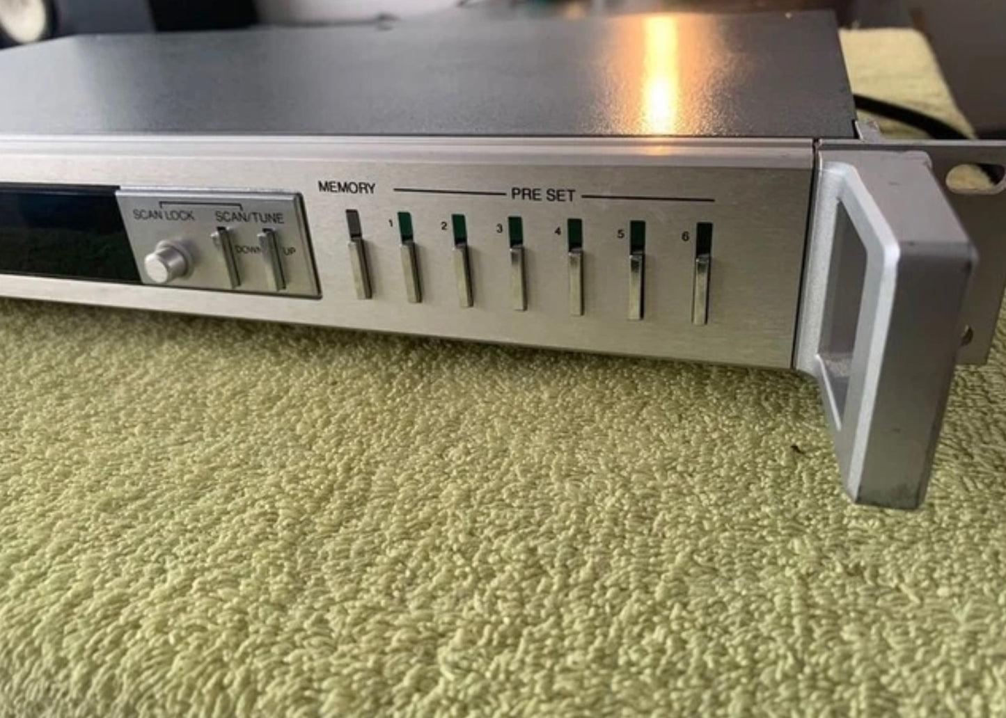 AMCRON CROWN FM 2 VINTAGE FM TUNER