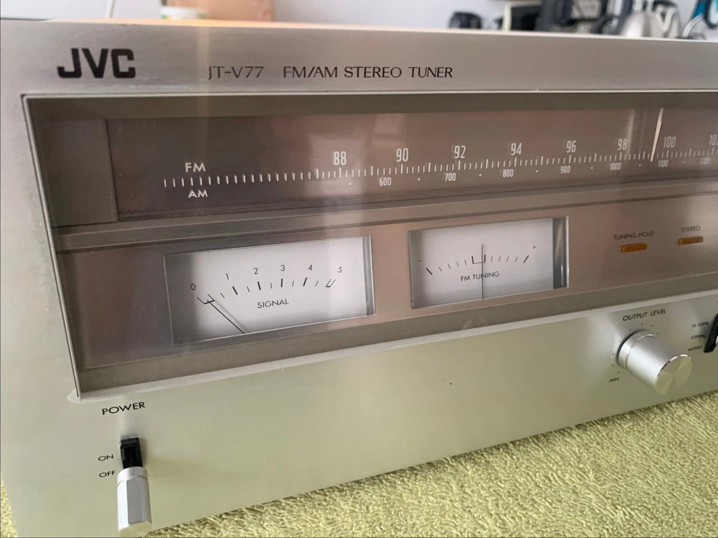 JVC JT-V77 STEREO TUNER