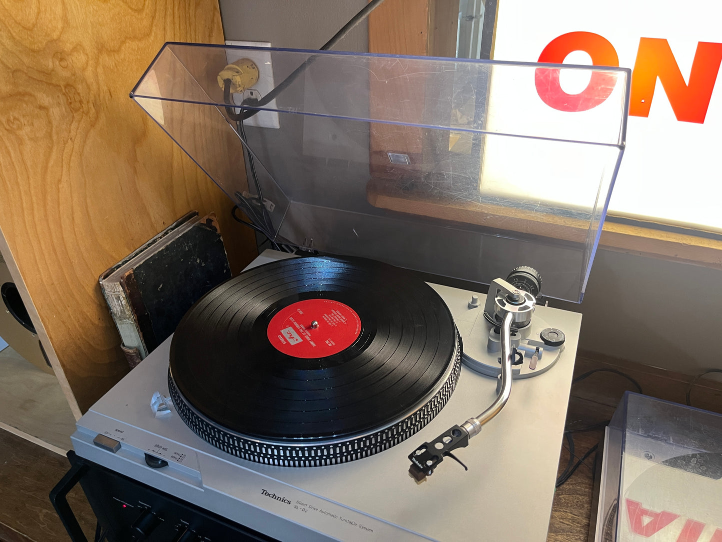 Technics SL-D2 Table Tournante (SOLD)