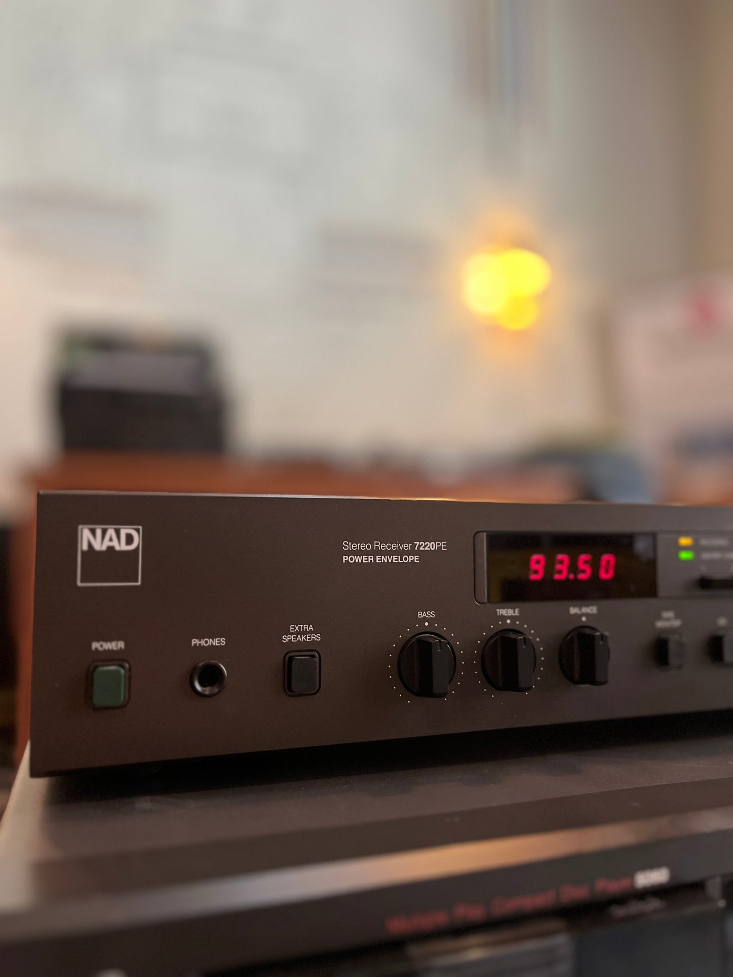 NAD 7220 PE AM/FM Stereo Receiver