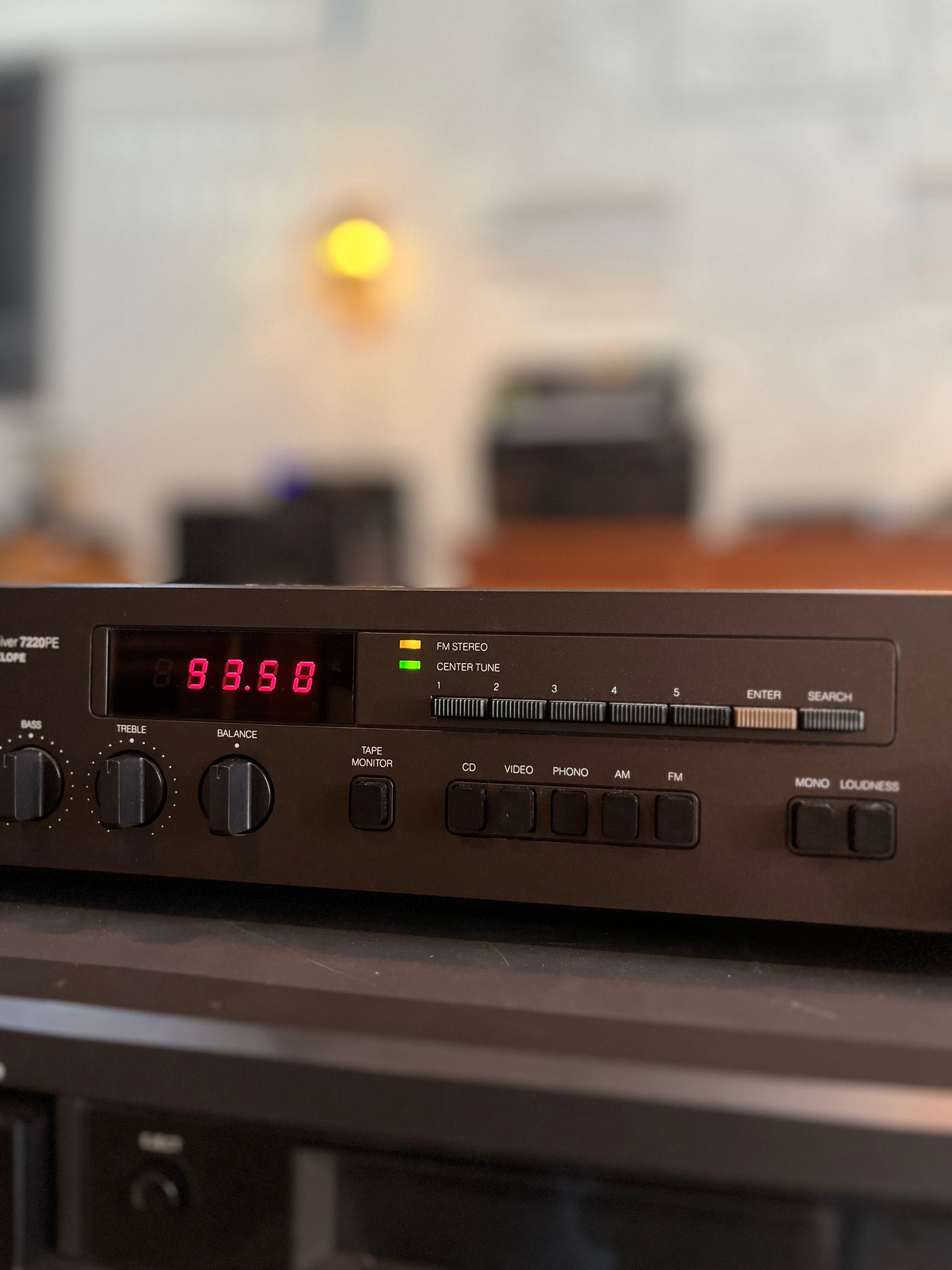 NAD 7220 PE AM/FM Stereo Receiver