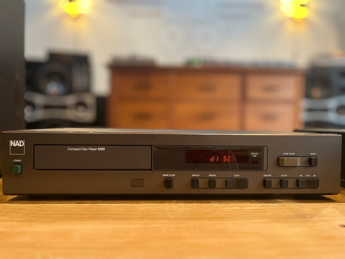 NAD 5320 Compact Disk Player