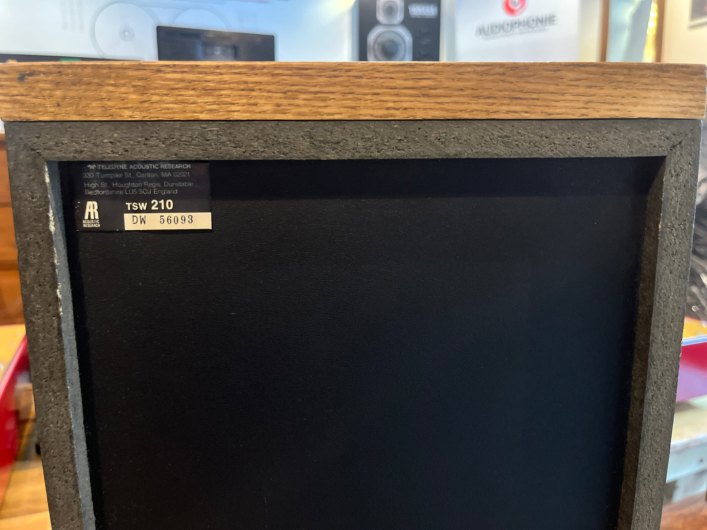 Acoustic Research  TSW 210 Bookshelf Speakers (Newly Re-foamed Suspensions)