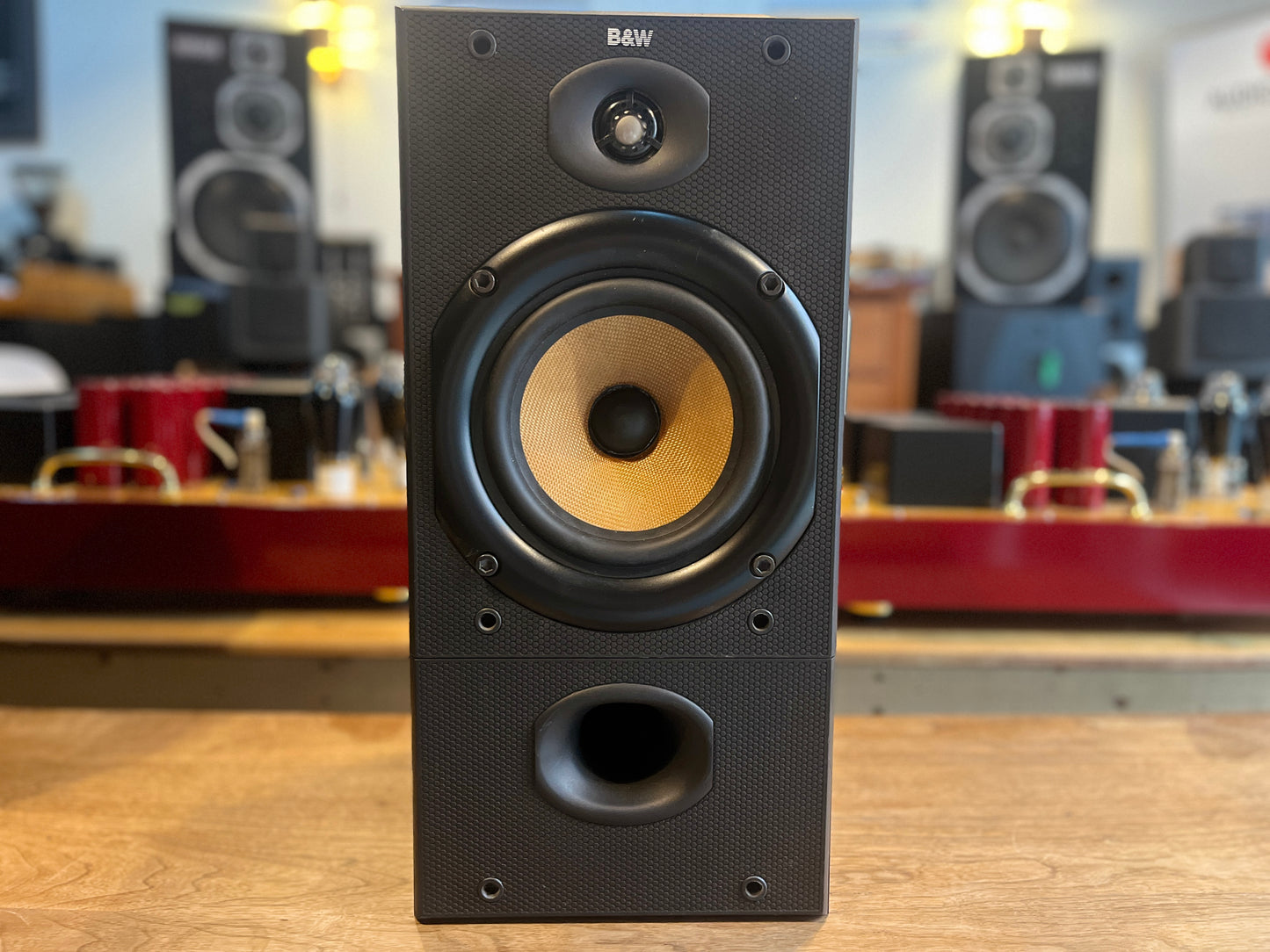B&W DM 602 Loudspeakers (Newly Re-Foamed Suspensions + New Tweeters)