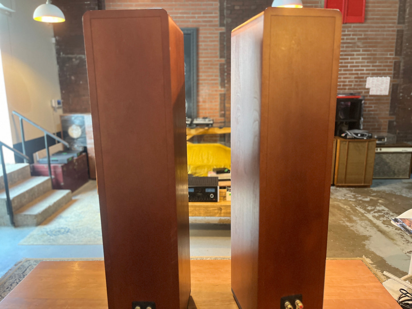 Canton Ergo 607 DC Floor Speakers