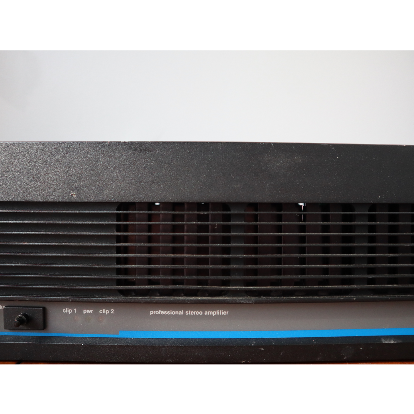 QSC 1400 Power Amplifier (SOLD)