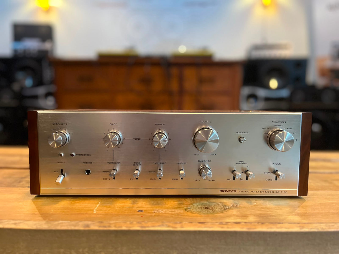 Pioneer SA 7100 Stereo Amplifier