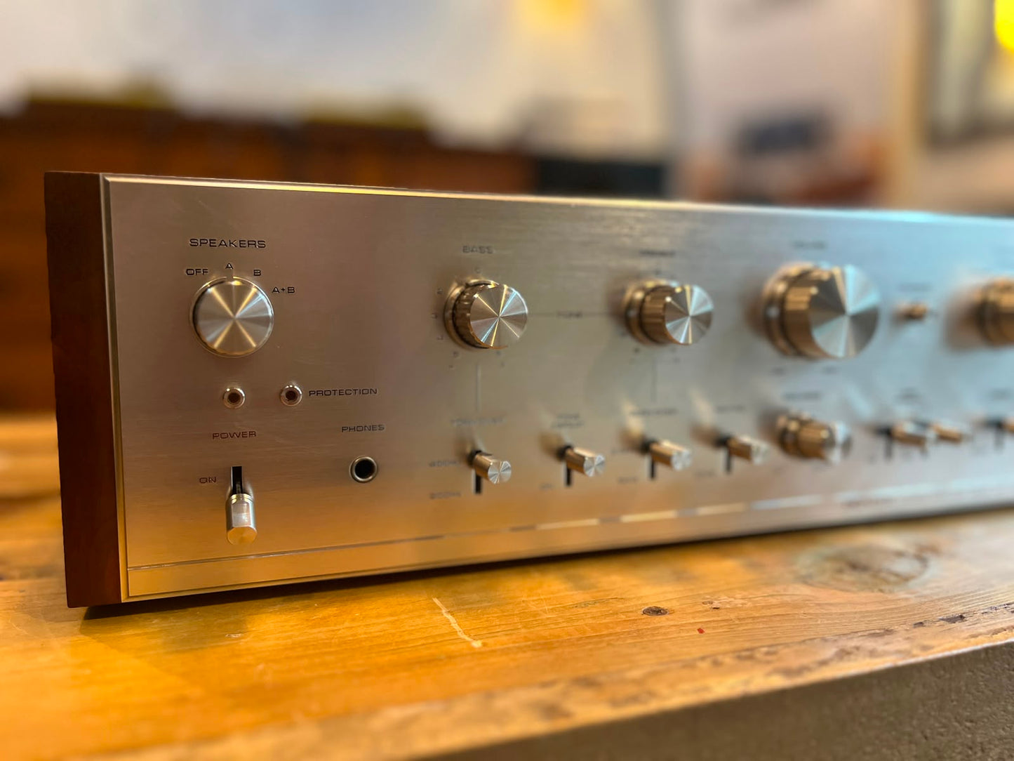 Pioneer SA 7100 Stereo Amplifier