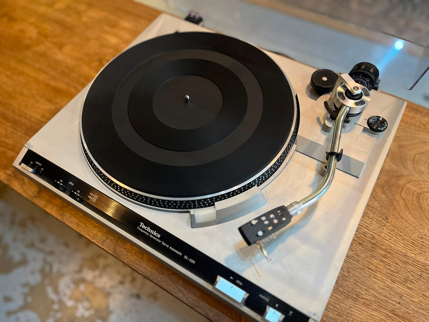 Technics SL-220 Table Tournante