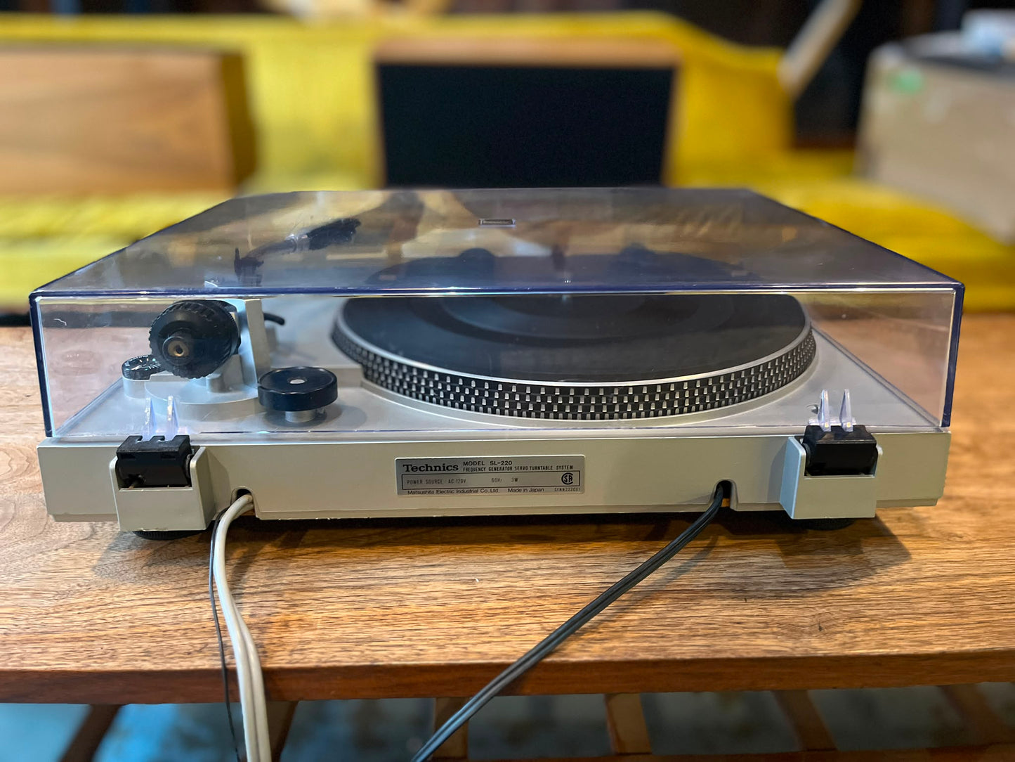 Technics SL-220 Table Tournante